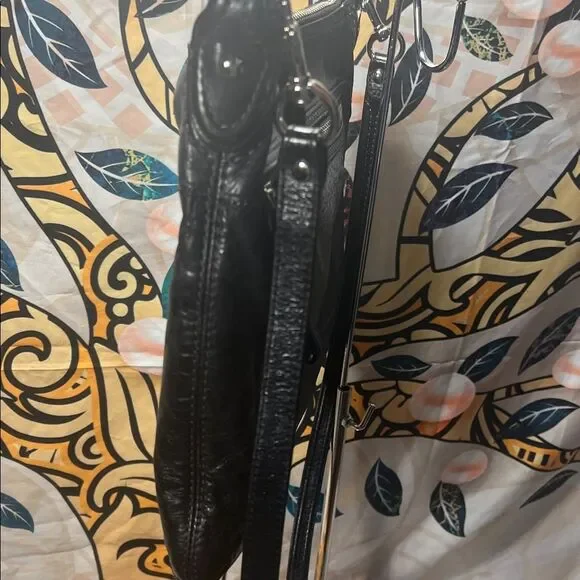 Coach Poppy Perri Leather Shoulder Bag #22421 - Picture 3 of 14